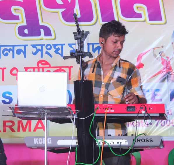 Deba - Lead Keyboardist/Synth